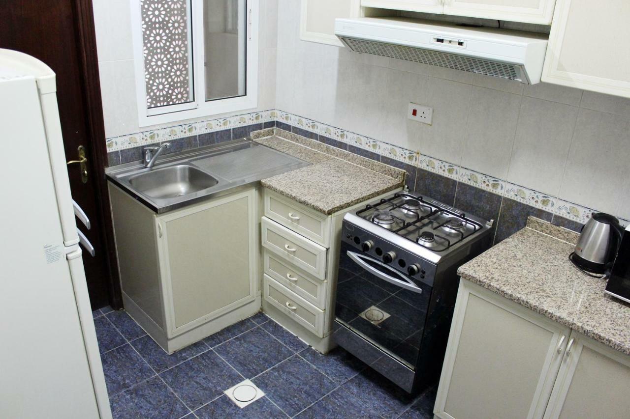 Sahara Hotel Apartments Mascate Esterno foto